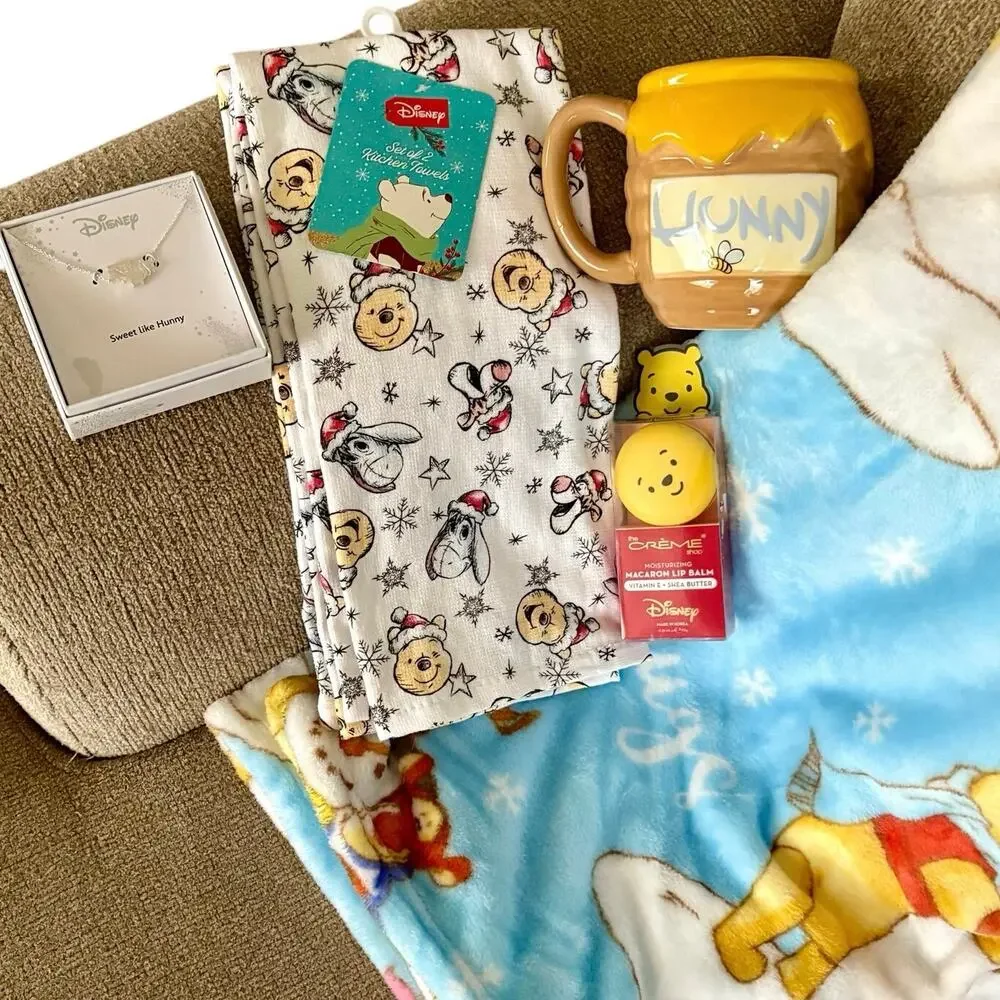 NWT WINNIE THE POOH Christmas Gift 6PC Bundle Throw Hunny Pot Necklace K-Beauty